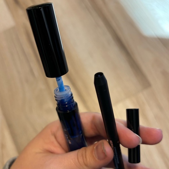 Kylie Lip Kit “Freedom” - Picture 5 of 5